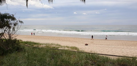 Beachfront Homely APT CBD Sleeps 8 Pool Spa Sauna Tennis AC WiFi - Hotel Gold Coast 3