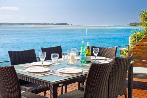 Riverfront Apartment, Perfect Location - Hotel Gold Coast 0