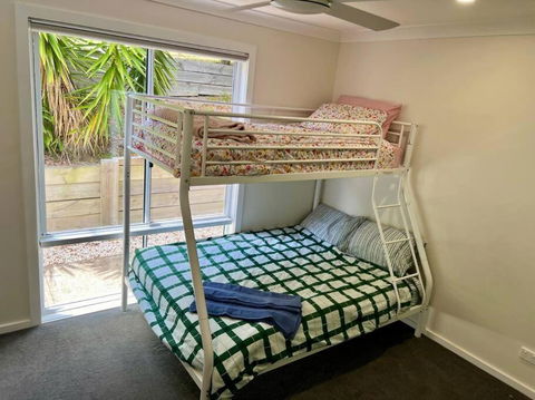 Relax And Reconnect At MaluaBay - Hotel Gold Coast 3
