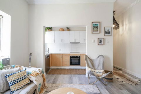 Relaxed Coogee Coastal Living With Ocean Views - Hotel Gold Coast 2