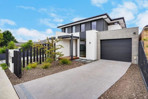 Relaxing Bentleigh Executive Family Getaway - Hotel Gold Coast 1