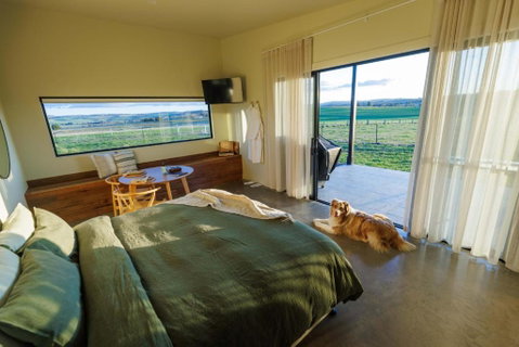 Rest Private Escape At BoxGrove - Hotel Gold Coast 1