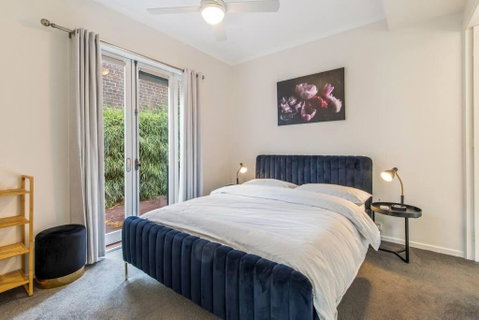 Retreat On George - Hotel Gold Coast 0