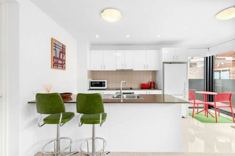 Right In The Centre Of Town - Hotel Gold Coast 2