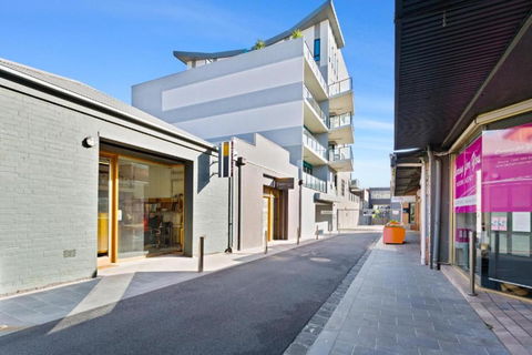 Right In The Centre Of Town - Hotel Gold Coast 3