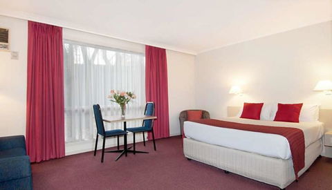 Ringwood Lake Inn - Hotel Gold Coast 1