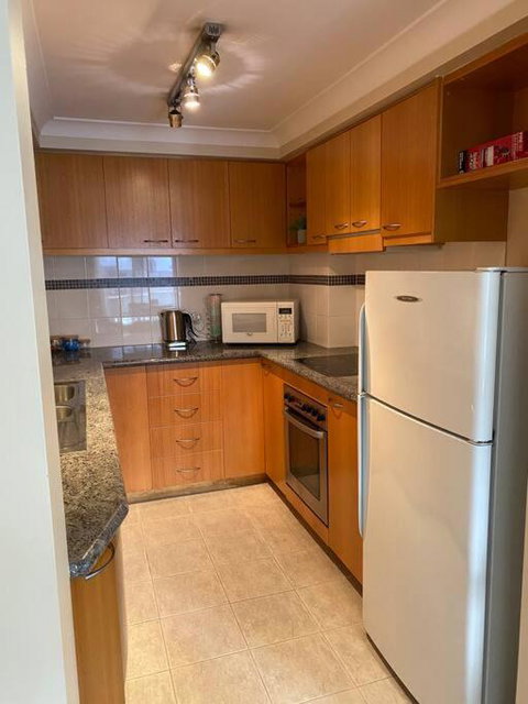 RIVERSIDE CITY VIEW PARKING NETFLIX WIFI WINE FREE - Hotel Gold Coast 2