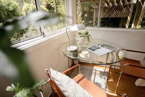 Romantic Garden Cottage With Home Cinema - Hotel Gold Coast 0