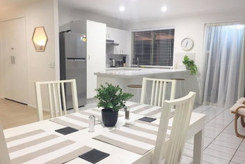 Robin Joy with Hotel Gold Coast