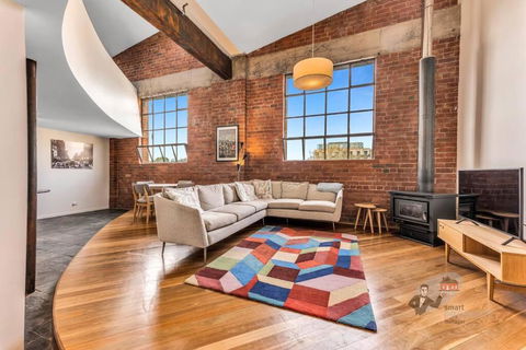 Rooftop Warehouse In Fitzroy - Hotel Gold Coast 0