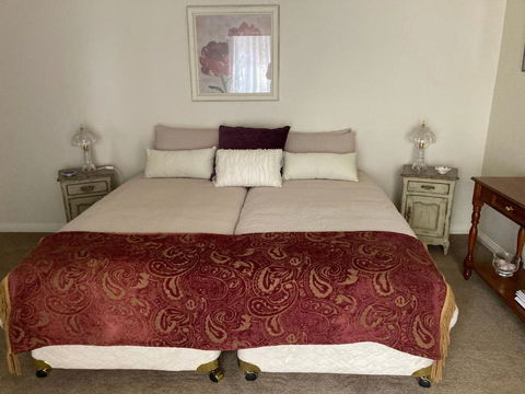 Rosewood Park Guest Suite - Hotel Gold Coast 1