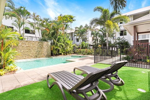 Royal Pavilions 8 - Hotel Gold Coast 1