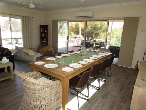 Royston Retreat - Hotel Gold Coast 3