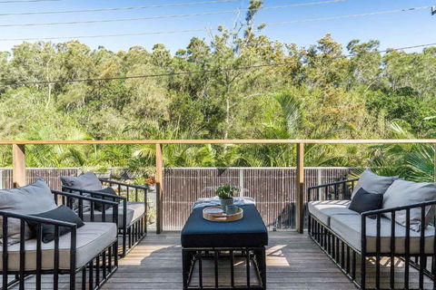 Rubber Soul - Hotel Gold Coast 3