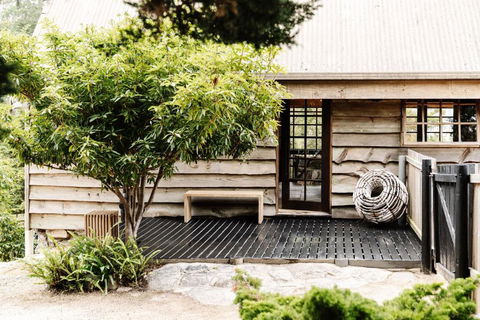 SABI Award Winning Designer Cabin - Hotel Gold Coast 3