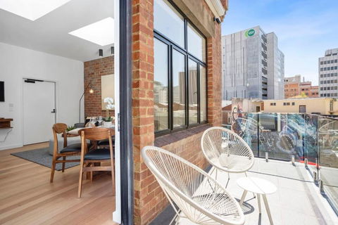 Sanctuary At Saddlers - Where Rustic Meets Refined - Hotel Gold Coast 0