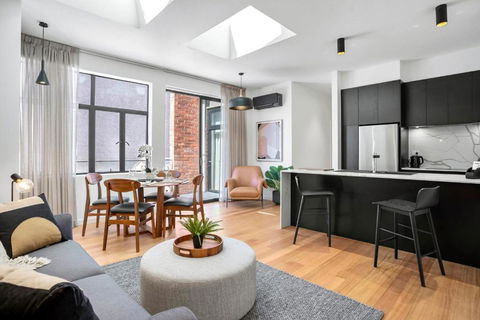 Sanctuary At Saddlers - Where Rustic Meets Refined - Hotel Gold Coast 1