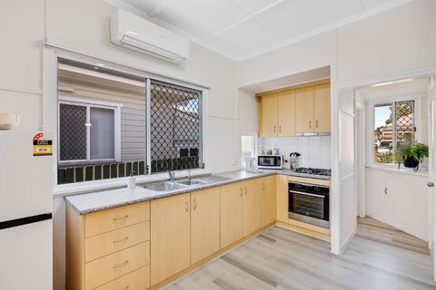 Sage Cottage! CBD Perfection! - Hotel Gold Coast 1
