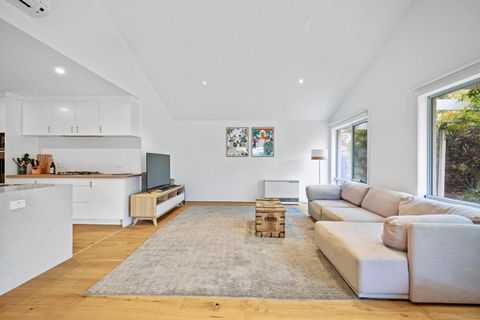 Salt Air Hideaway With Lush Backyard - Hotel Gold Coast 3