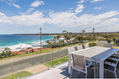 Salt And Light Mollymook - Hotel Gold Coast 1