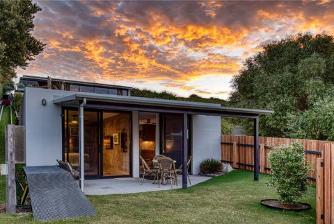SALT Luxury Couples Bungalow - Hotel Gold Coast 1