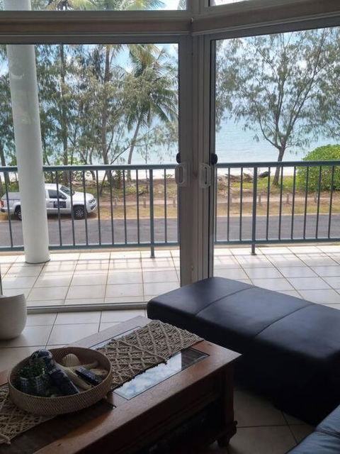 Salt On South - Beachfront Bliss - Hotel Gold Coast 1