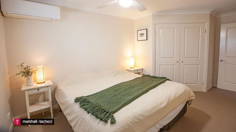 Salt Water Villa Bermagui Four Bedroom Central Location With Wifi - Hotel Gold Coast 2