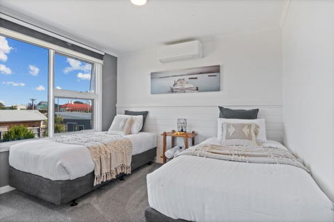SALTAIR Beach House Right In Town - Hotel Gold Coast 2