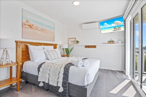 SALTAIR Beach House Right In Town - Hotel Gold Coast 1