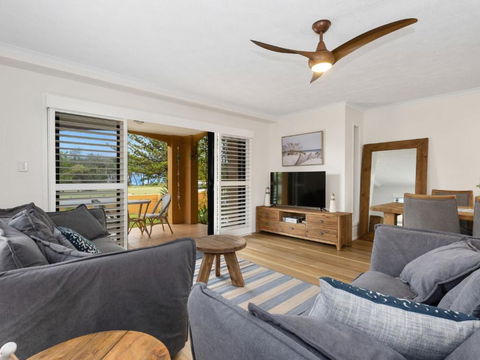 Salty Kisses On Marine Parade - Hotel Gold Coast 2