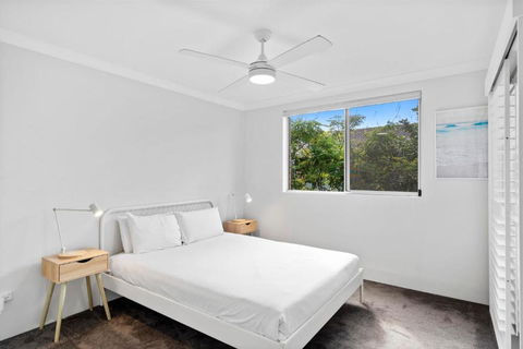 Salty Sea Breeze Apartment 500m To Waters Edge - Hotel Gold Coast 2