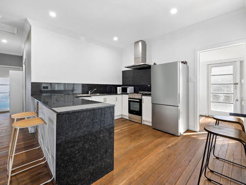 Salty Sea Cottage - Hotel Gold Coast 1