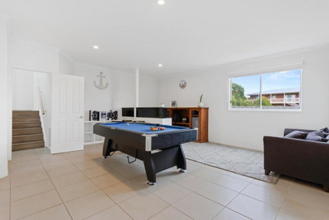Sanctuary Lodge By Ready Set Stay - BYO LINEN & TOWELS - Hotel Gold Coast 1