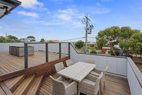 Sanctuary Lodge By Ready Set Stay - BYO LINEN & TOWELS - Hotel Gold Coast 3