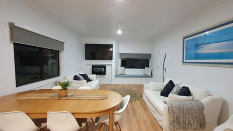 Sand And Swell At Sawtell - Hotel Gold Coast 0