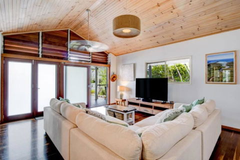 Sandalwood - Hotel Gold Coast 0