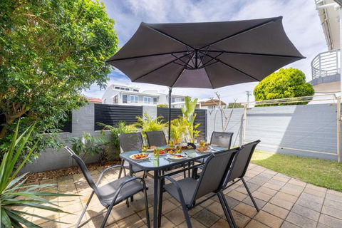 Sandcastles 4 -8 Ala Moana Way - Hotel Gold Coast 3