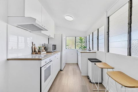 Sandown Beachside Cottage - Hotel Gold Coast 2