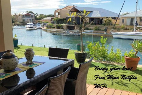 Sandpiper Island Tranquil Waterfront Views & Jetty - Hotel Gold Coast 0
