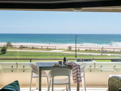 Sandrift Beachfront Apartments - Hotel Gold Coast 2