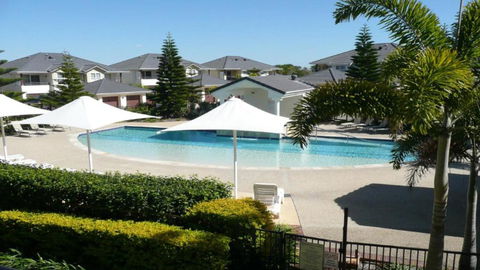 Sands 16, 20 - 22 Pacific Parade - Hotel Gold Coast 1
