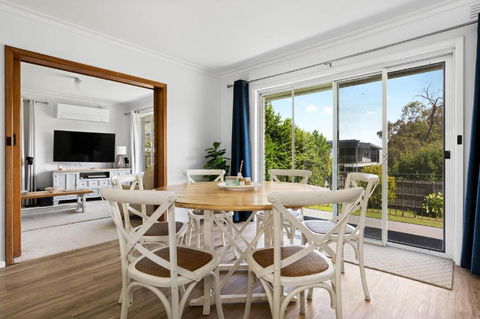 Sea View Cottage Wifi And Linen Included Inverloch - Hotel Gold Coast 3