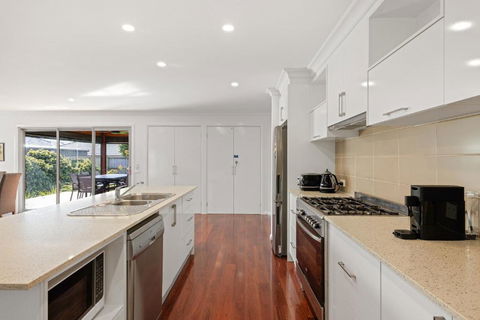 Sea Wave By Ready Set Stay - BYO LINEN & TOWELS - Hotel Gold Coast 2