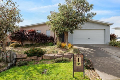 Sea Wave By Ready Set Stay - BYO LINEN & TOWELS - Hotel Gold Coast 0