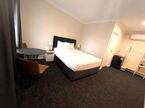 Seven Inn - Hotel Gold Coast 1