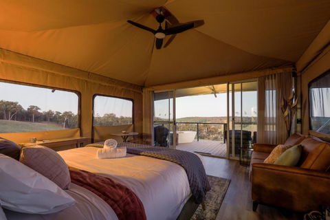 Serenity Gully - Hotel Gold Coast 3