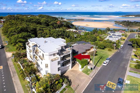 Seaside Serenity - Hotel Gold Coast 0