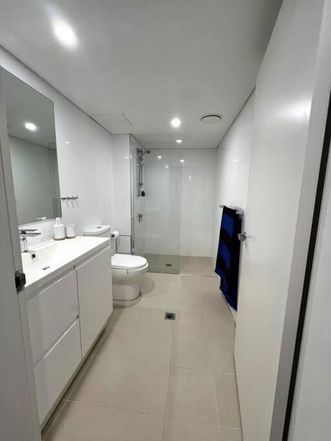 Shoal Vibes - Hotel Gold Coast 1