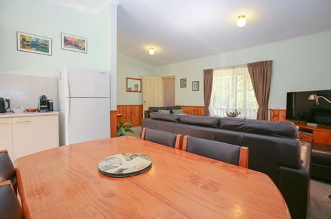 Silver Birches Holiday Village - Unit 3 - Hotel Gold Coast 3
