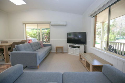 Silver Birches Holiday Village - Unit 4 - Hotel Gold Coast 1